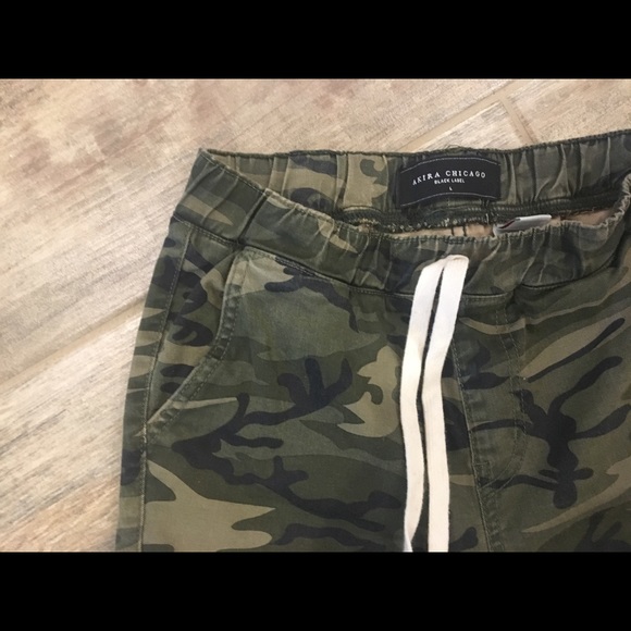 Akira Distressed Camo Joggers - Picture 5 of 7